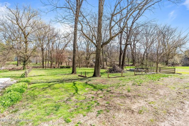 1726 Riverside Dr, Prospect, KY 40059