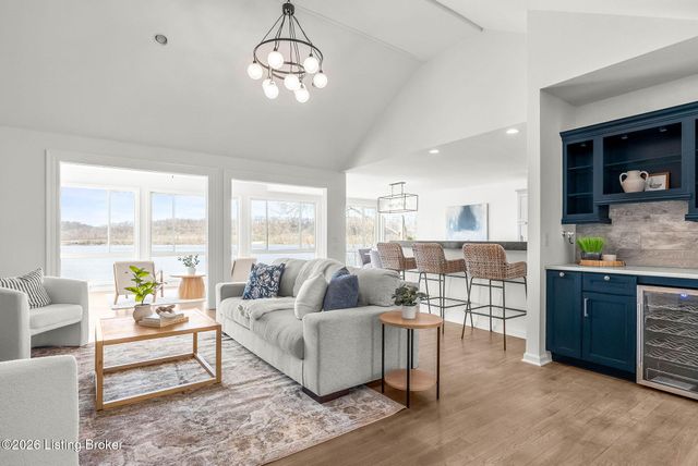 1726 Riverside Dr, Prospect, KY 40059