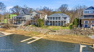 1726 Riverside Dr, Prospect, KY 40059