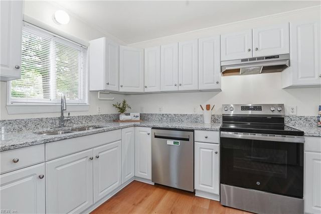 3504 Olympia LN, Virginia Beach, VA 23452