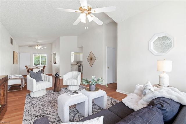 3504 Olympia LN, Virginia Beach, VA 23452