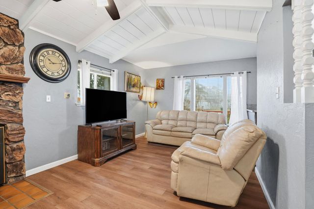 3917 Santa Fe St, Riverbank, CA 95367