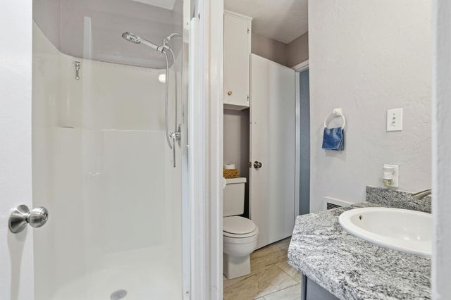 3917 Santa Fe St, Riverbank, CA 95367