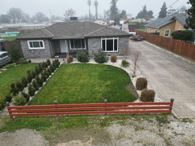 3917 Santa Fe St, Riverbank, CA 95367