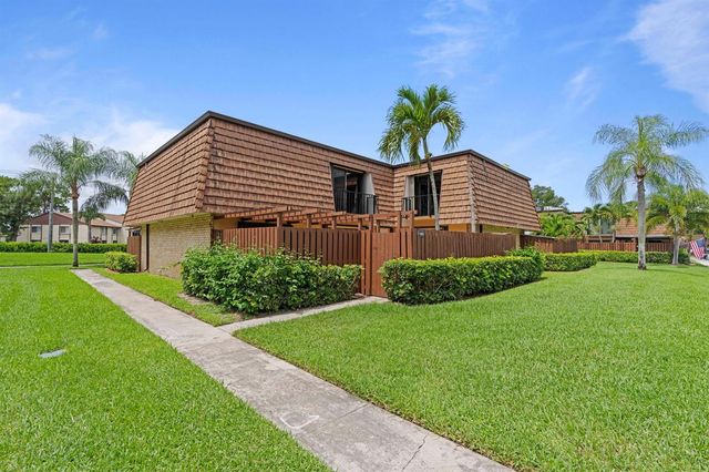 1405 14th Lane, Greenacres, FL 33463
