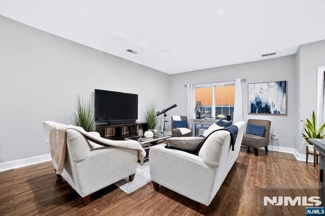2408 Windsor Park Court, Englewood, NJ 07631