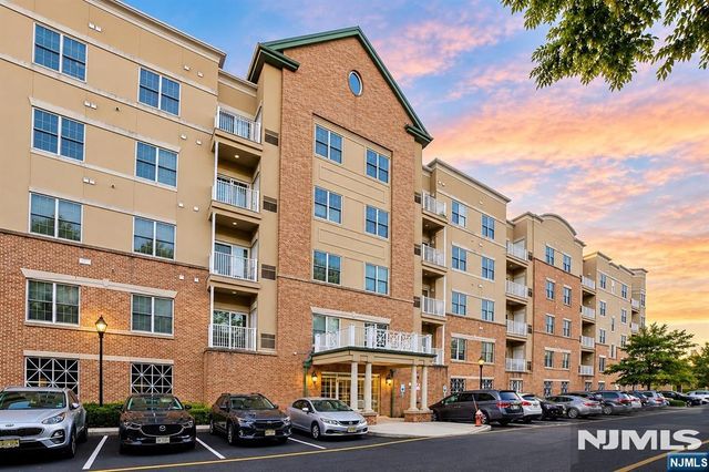 2408 Windsor Park Court, Englewood, NJ 07631