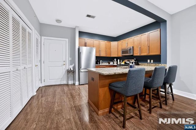 2408 Windsor Park Court, Englewood, NJ 07631