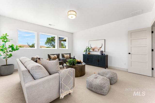 7061 W Waxwing Dr, Boise, ID 83714