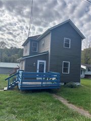 2036 Ridge Avenue, Zanesville, OH 43701