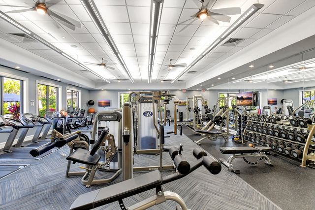 16919 Crown Bridge Drive, Delray Beach, FL 33446