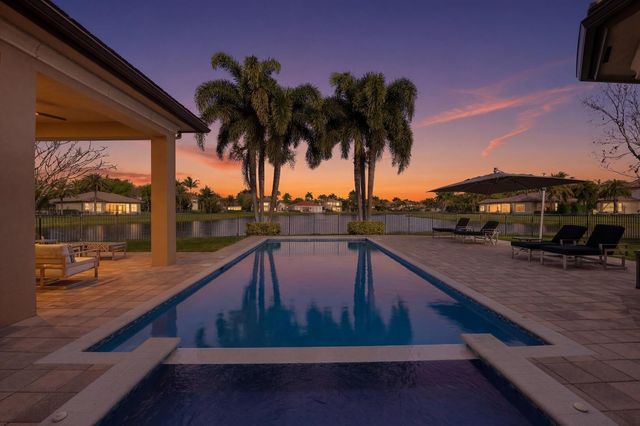 16919 Crown Bridge Drive, Delray Beach, FL 33446