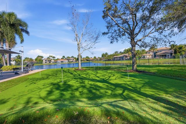 16919 Crown Bridge Drive, Delray Beach, FL 33446