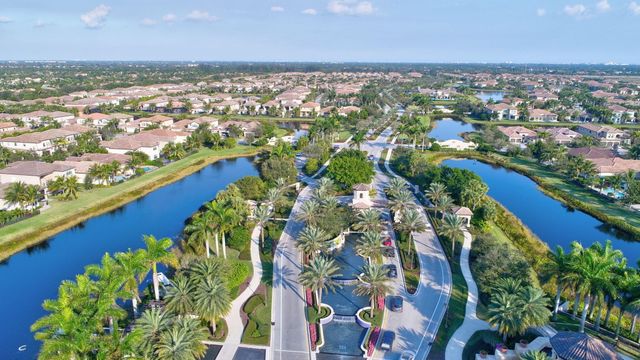 16919 Crown Bridge Drive, Delray Beach, FL 33446