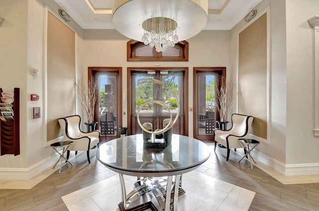 16919 Crown Bridge Drive, Delray Beach, FL 33446