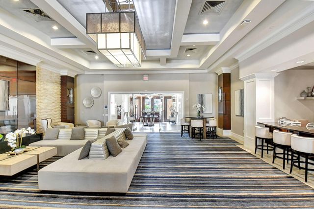 16919 Crown Bridge Drive, Delray Beach, FL 33446