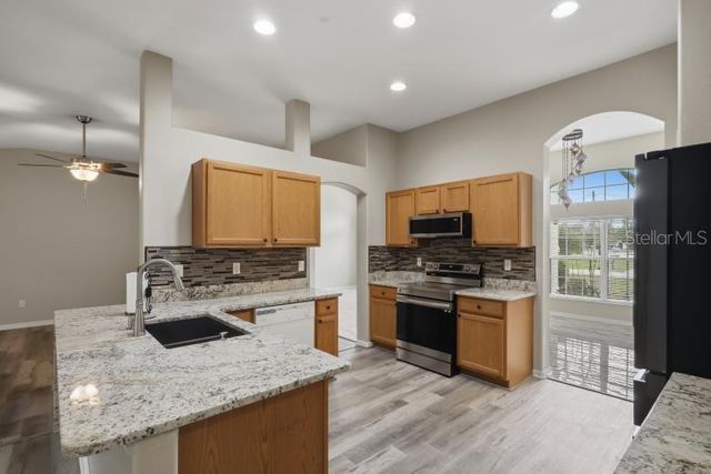 18 BURTON PLACE, Palm Coast, FL 32137