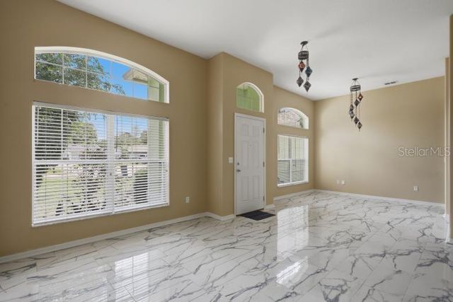 18 BURTON PLACE, Palm Coast, FL 32137
