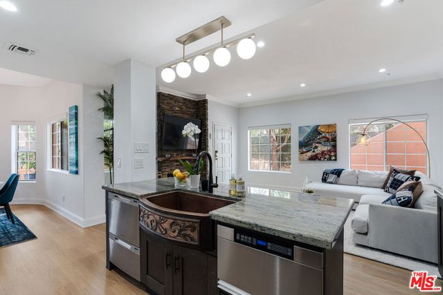 1531 12th Street 1, Santa Monica, CA 90401