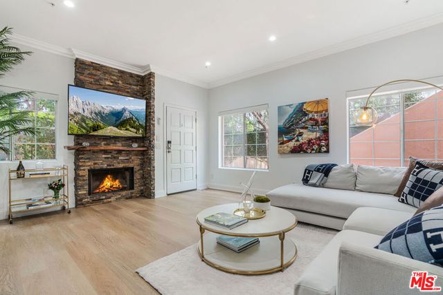 1531 12th Street 1, Santa Monica, CA 90401