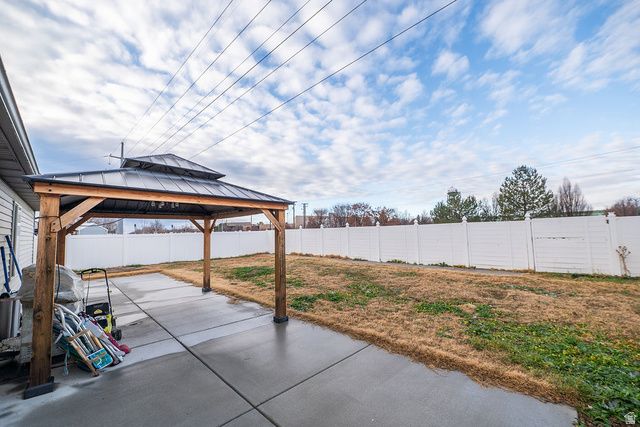 151 S SAM GATES RD, Ogden, UT 84404