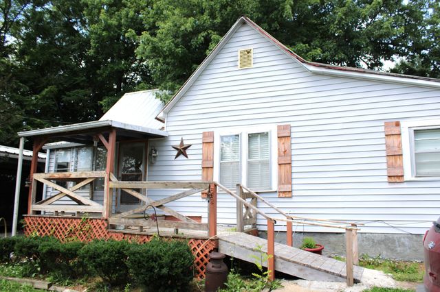 93 W Green Hill Rd, Mcminnville, TN 37110