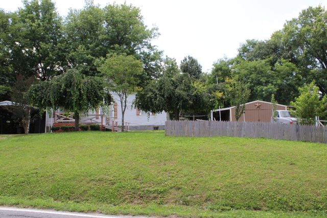 93 W Green Hill Rd, Mcminnville, TN 37110