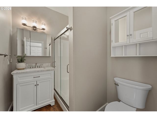5825 RIDGETOP Ct, Lake Oswego, OR 97035