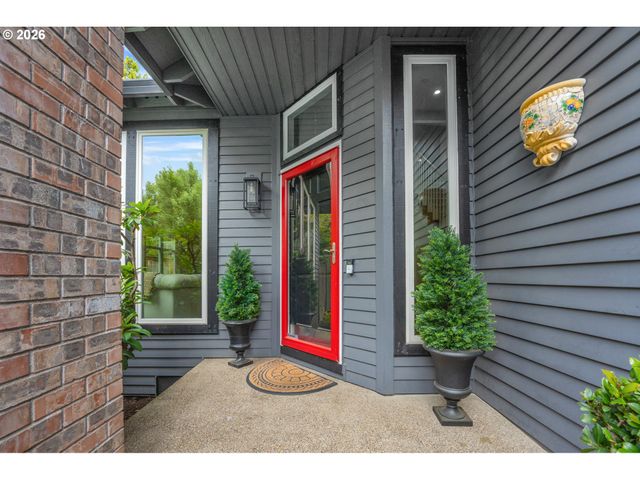 5825 RIDGETOP Ct, Lake Oswego, OR 97035