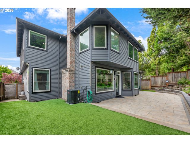 5825 RIDGETOP Ct, Lake Oswego, OR 97035
