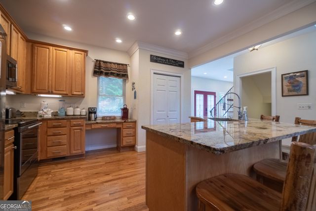 81 Dach Bruecke Gasse, Helen, GA 30545