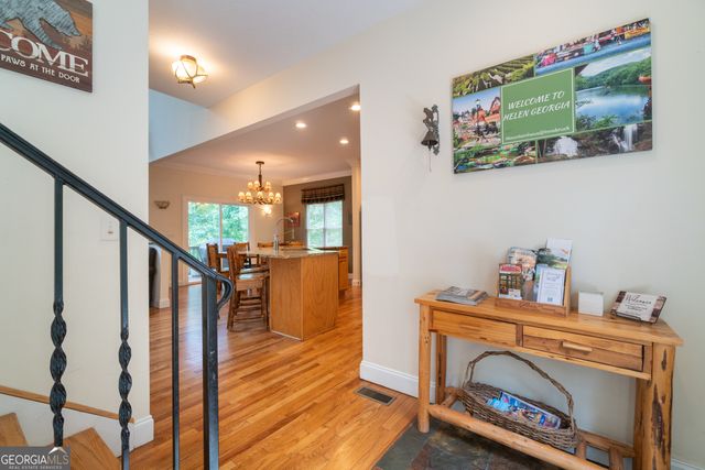 81 Dach Bruecke Gasse, Helen, GA 30545