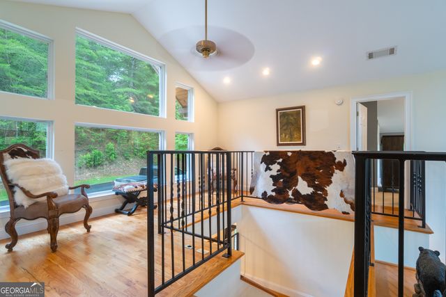 81 Dach Bruecke Gasse, Helen, GA 30545