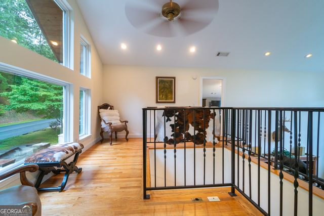 81 Dach Bruecke Gasse, Helen, GA 30545