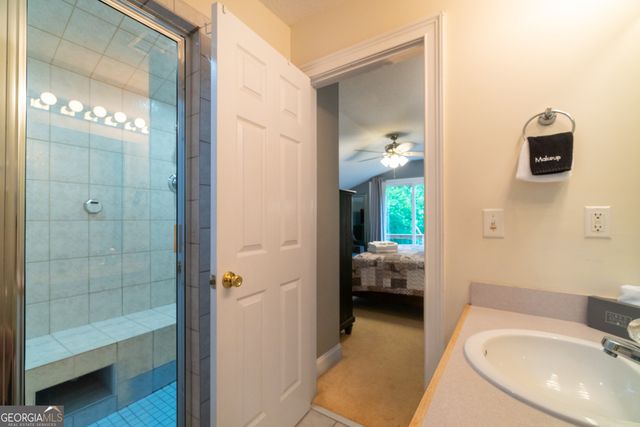 81 Dach Bruecke Gasse, Helen, GA 30545