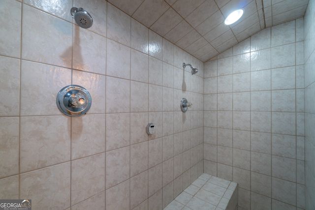 81 Dach Bruecke Gasse, Helen, GA 30545