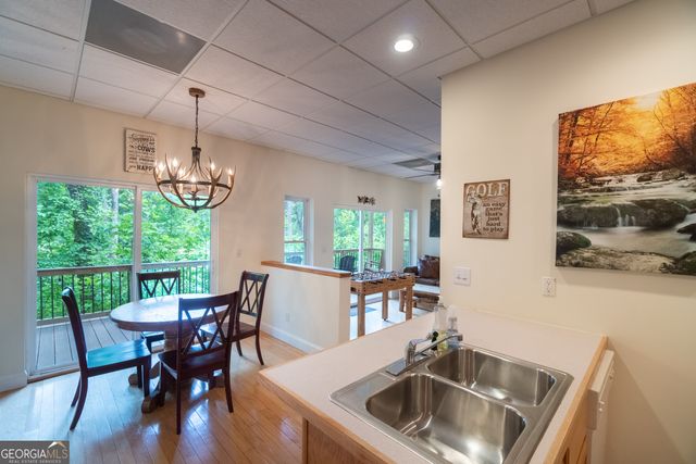 81 Dach Bruecke Gasse, Helen, GA 30545