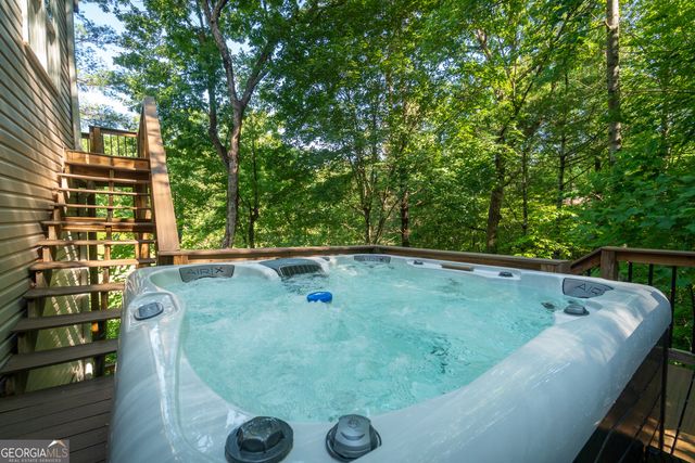 81 Dach Bruecke Gasse, Helen, GA 30545