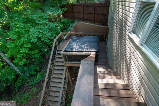 81 Dach Bruecke Gasse, Helen, GA 30545
