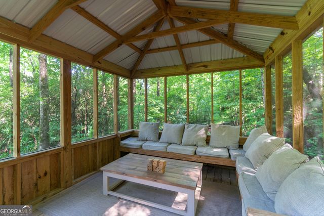 81 Dach Bruecke Gasse, Helen, GA 30545