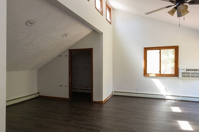3 Rogler Farm Rd, Smithfield, RI 02917