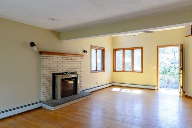 3 Rogler Farm Rd, Smithfield, RI 02917