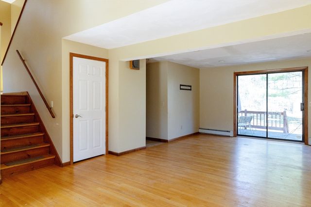 3 Rogler Farm Rd, Smithfield, RI 02917