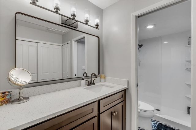 5472 PINE CREEK DRIVE 2006B, Orlando, FL 32811
