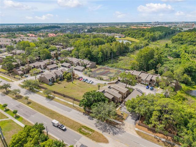 5472 PINE CREEK DRIVE 2006B, Orlando, FL 32811