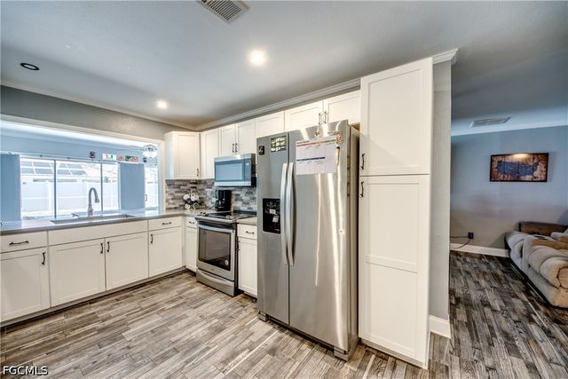 1131 SE 34th ST, Cape Coral, FL 33904
