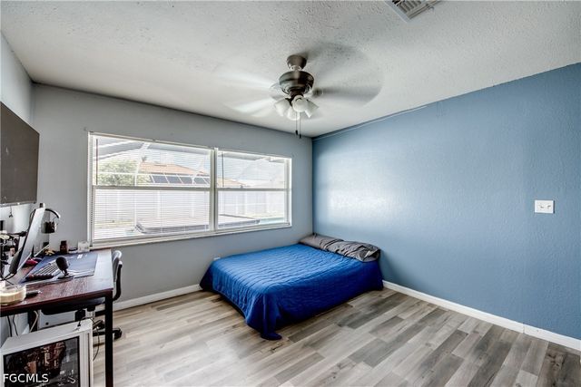 1131 SE 34th ST, Cape Coral, FL 33904