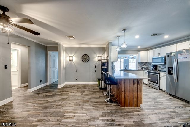 1131 SE 34th ST, Cape Coral, FL 33904
