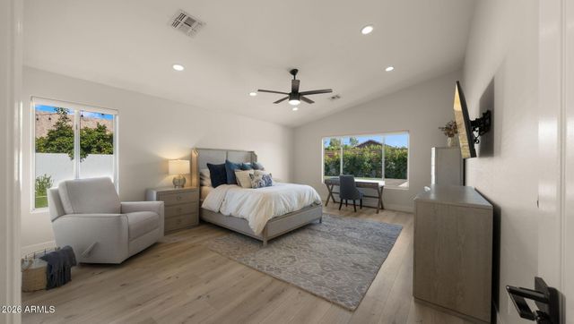 4049 E VISTA Drive, Phoenix, AZ 85032