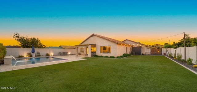 4049 E VISTA Drive, Phoenix, AZ 85032